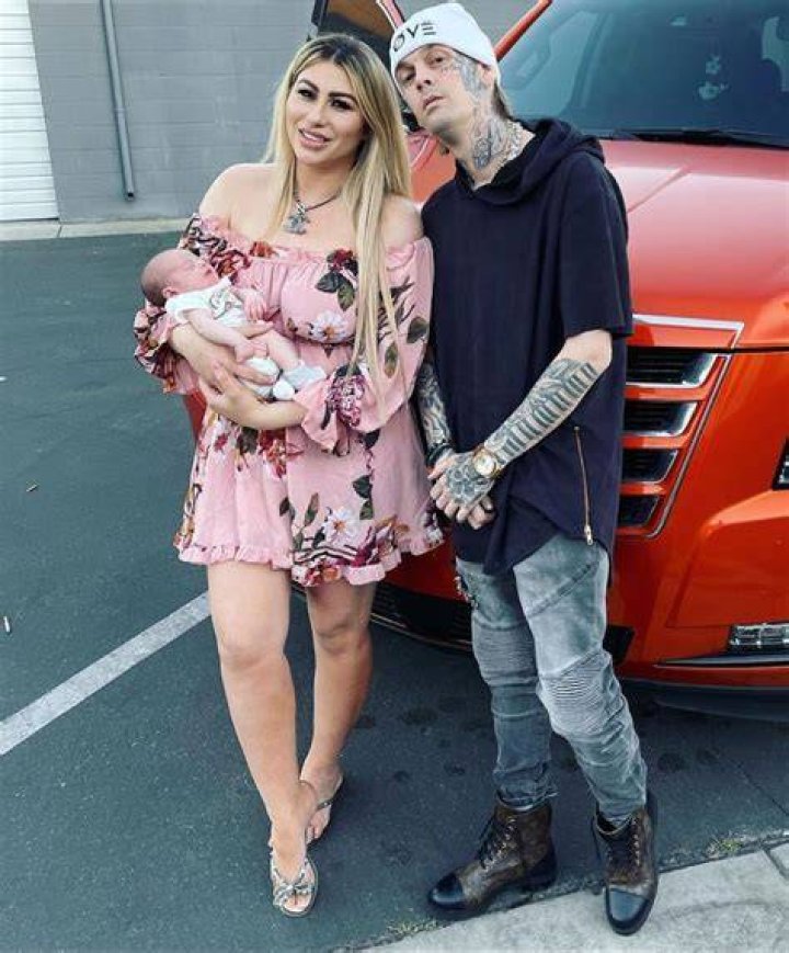 Aaron Carter confesses he was raped by sister Leslie through a twitter post- shocking tweets!! Aaron Carter confesses he was raped by sister Leslie through a twitter post- shocking tweets!!