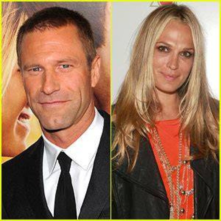 Aaron Eckhart dumped Molly Sims after she talked
