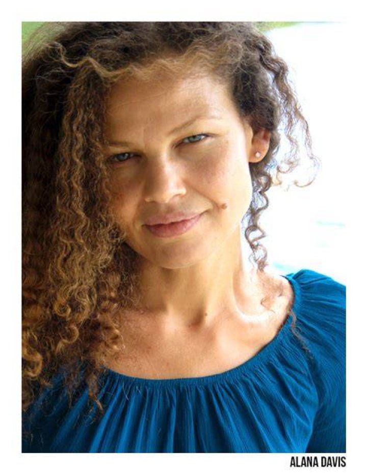 Alana Davis Alana Davis