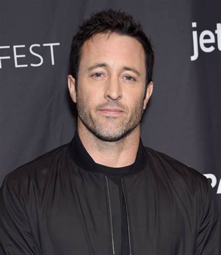 Alex O'Loughlin attends The Back-up-Plan premiere in Los Angeles