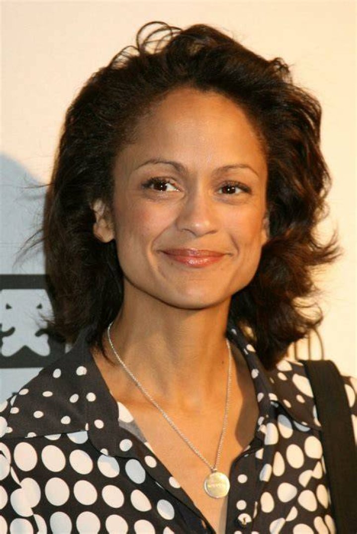 Anne-Marie Johnson photo 3