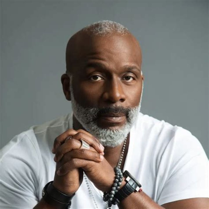 BeBe Winans Bio (Wiki) 