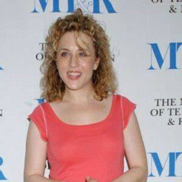 Bitty Schram - Age, Family, Bio