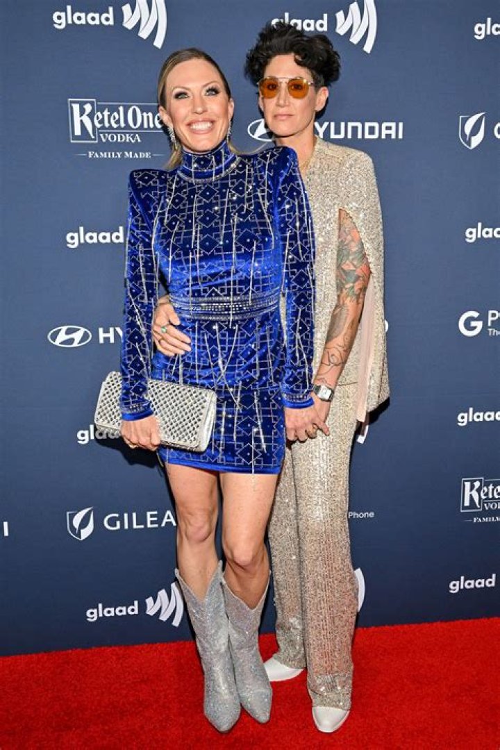Braunwyn's net worth is boosted by her Instagram posts as well. She has a fashionista sense about her.