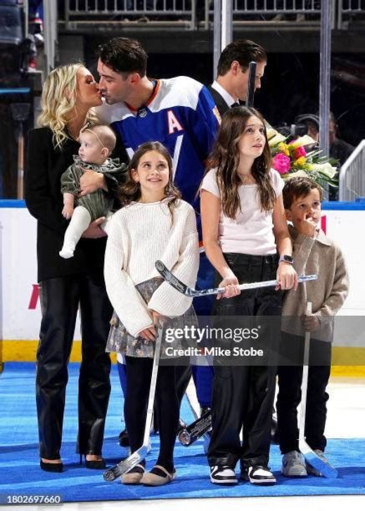 Cal Clutterbuck - Age, Family, Bio