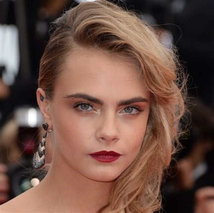 Cara Delevingne photo 2
