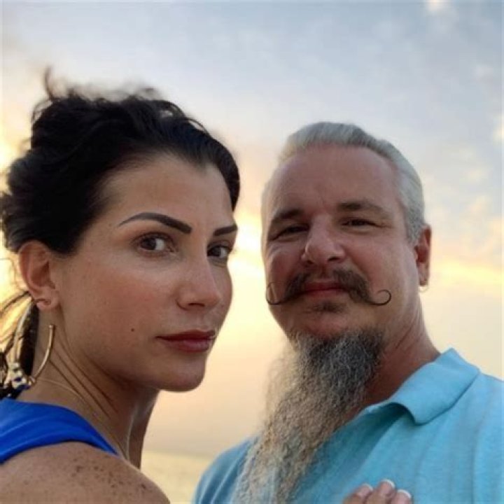 Chris Loesch Bio (Wiki) 