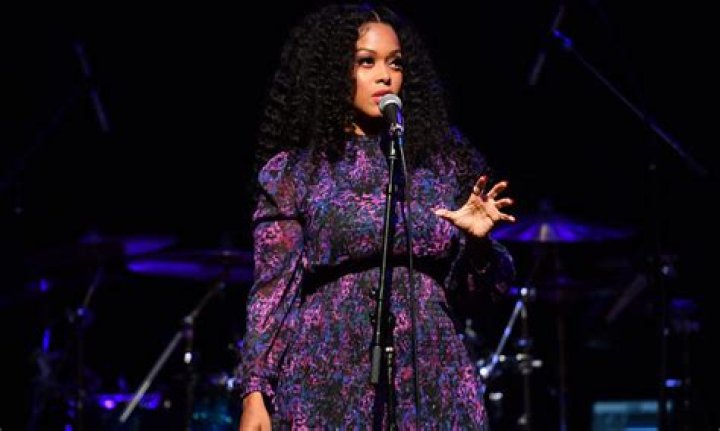 Chrisette Michele photo