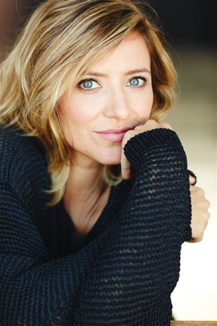 Christine Lakin Christine Lakin