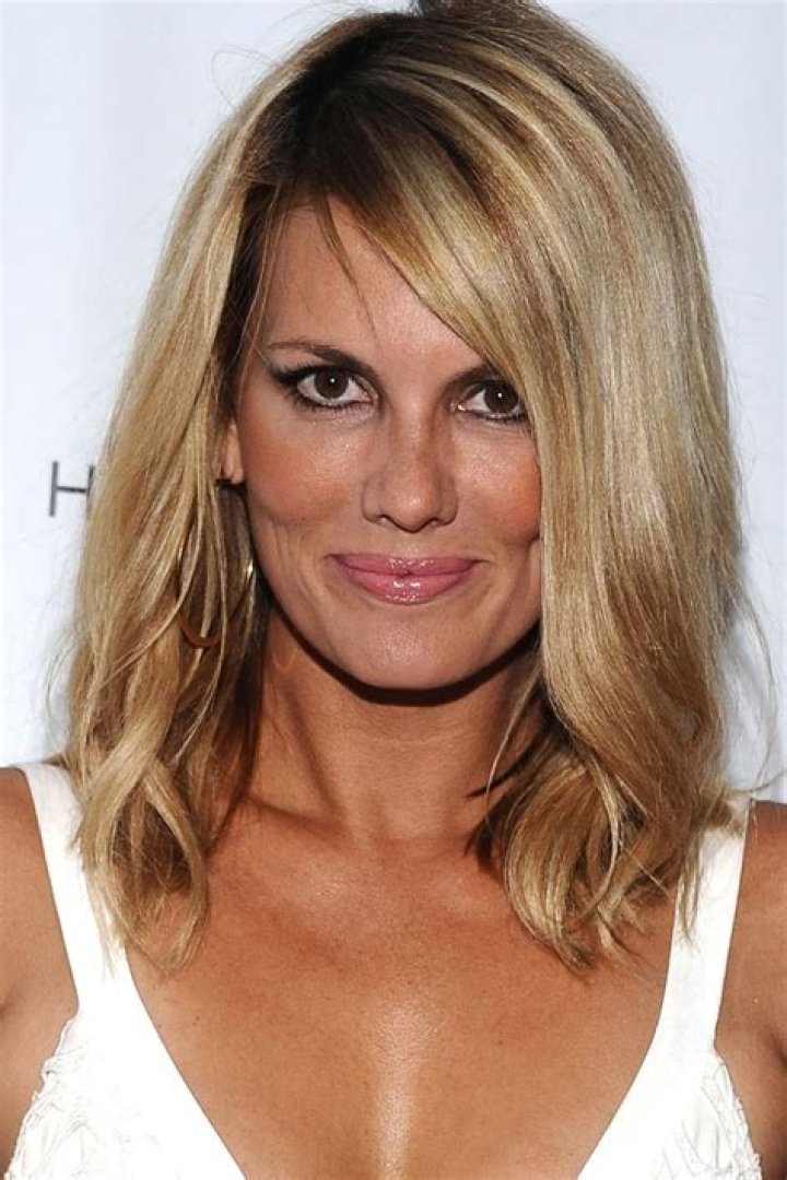 Courtney Hansen Bio (Wiki) 