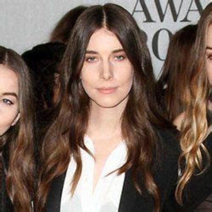 Danielle Haim - Age, Family, Bio