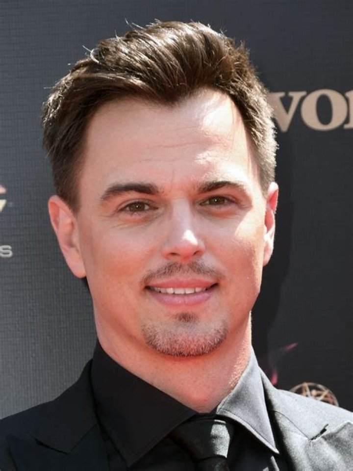 Darin Brooks turned his girlfriend into wife… Read more to know his stylish wedding!!! Darin Brooks