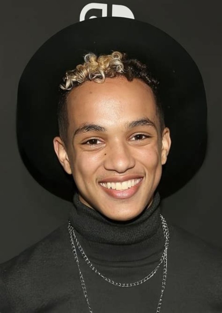 Darius Marcell Bio (Wiki) 