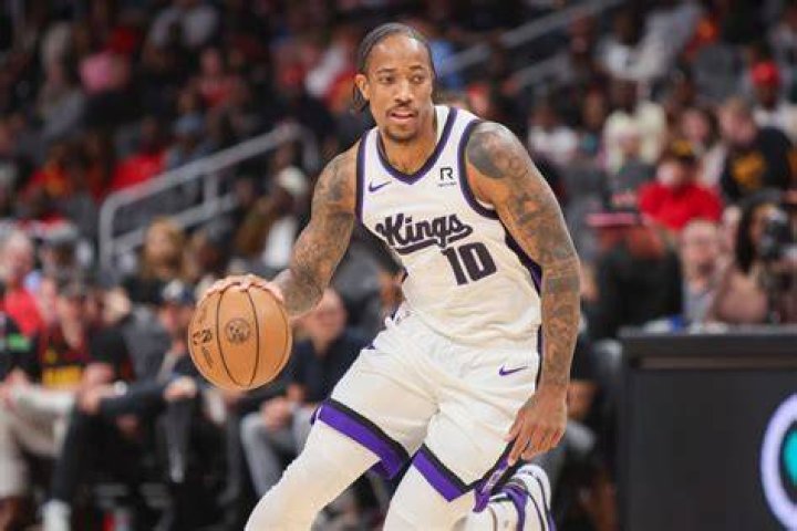 DeMar DeRozan photo 3
