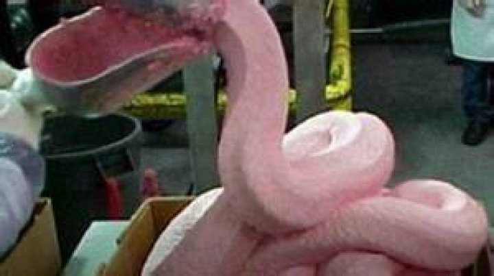 Does Taco Bell use pink slime in their meat?