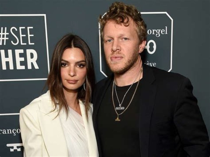 Emily Ratajkowski and Sebastian Bear McClard celebrated 3rd Wedding-Anniversary! Emily Ratajkowski and Sebastian Bear McClard celebrated 3rd Wedding-Anniversary!