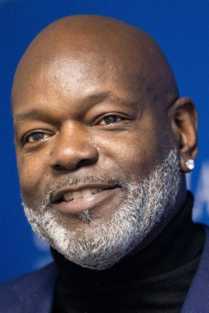 Emmitt Smith Bio (Wiki) 