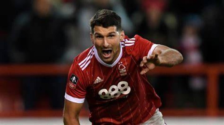 Eric Lichaj Bio (Wiki) 