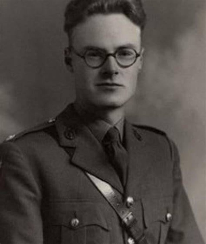 Eric Lomax Bio (Wiki) 
