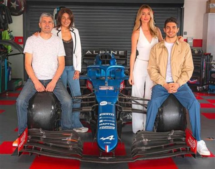 Esteban Ocon - Age, Family, Bio