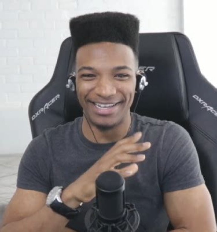 Etika Bio (Wiki) 