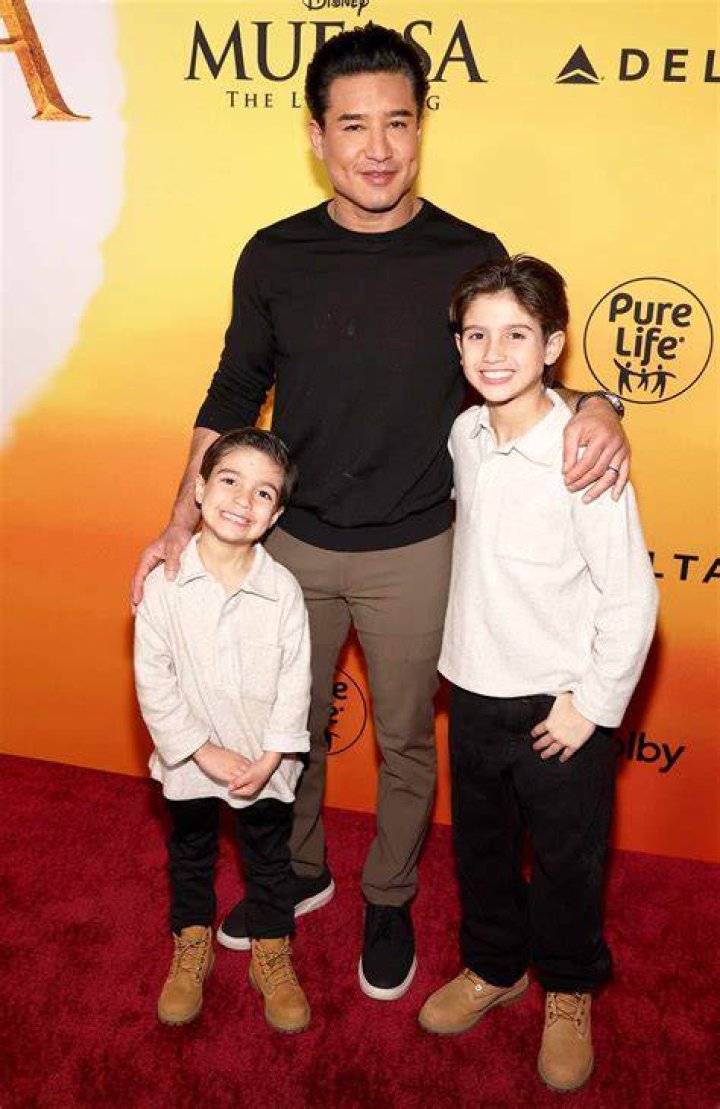 FILE PICTURE: Mario Lopez has announced that his girlfriend Courtney Mazza is pregnant with the couple's first child