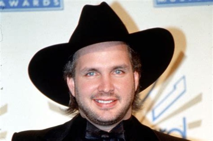Garth Brook's CMA Awards.