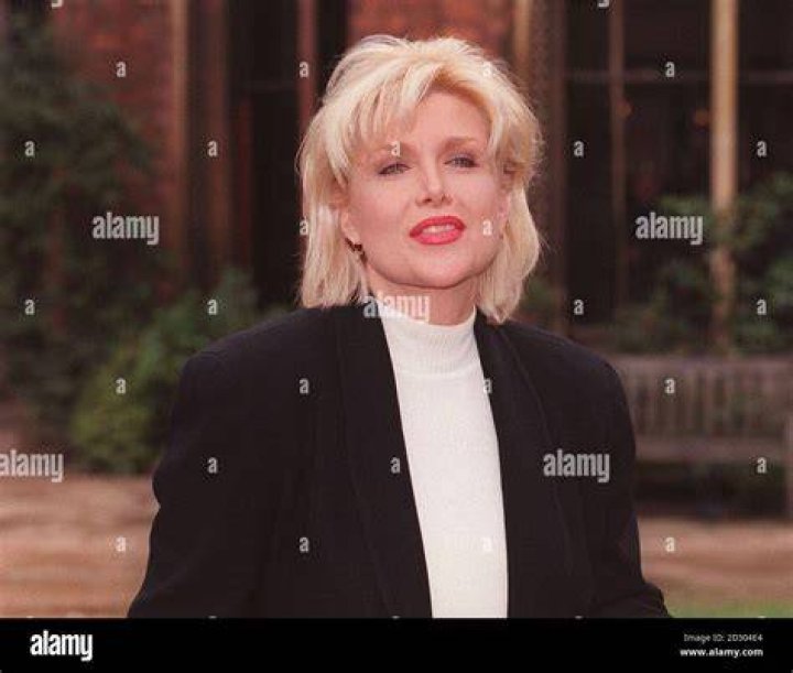 gennifer flowers