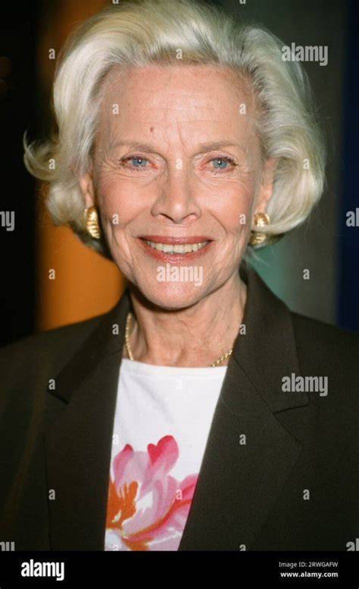 Honor Blackman photo 2