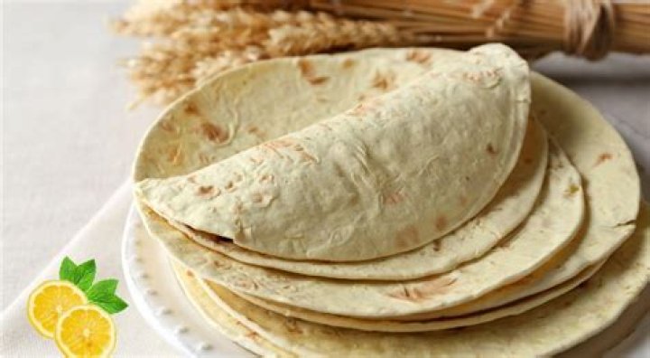 How do I keep flour tortillas warm?