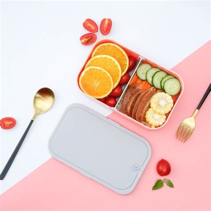 How do you keep a bento box warm?