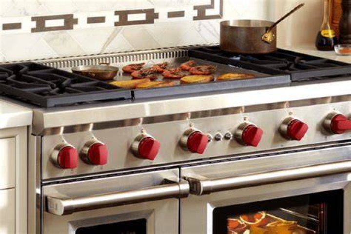 How do you season a Wolf range griddle?