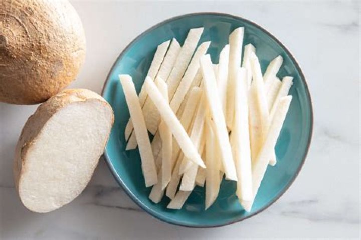How is jicama pronounced?