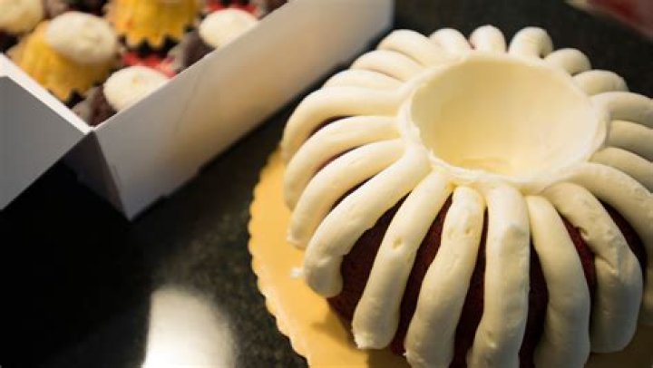 How Much Does Nothing Bundt cakes pay per hour?