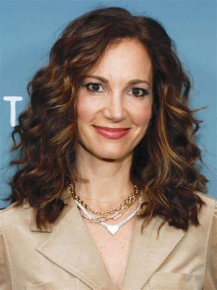 Jama Williamson Bio (Wiki) 
