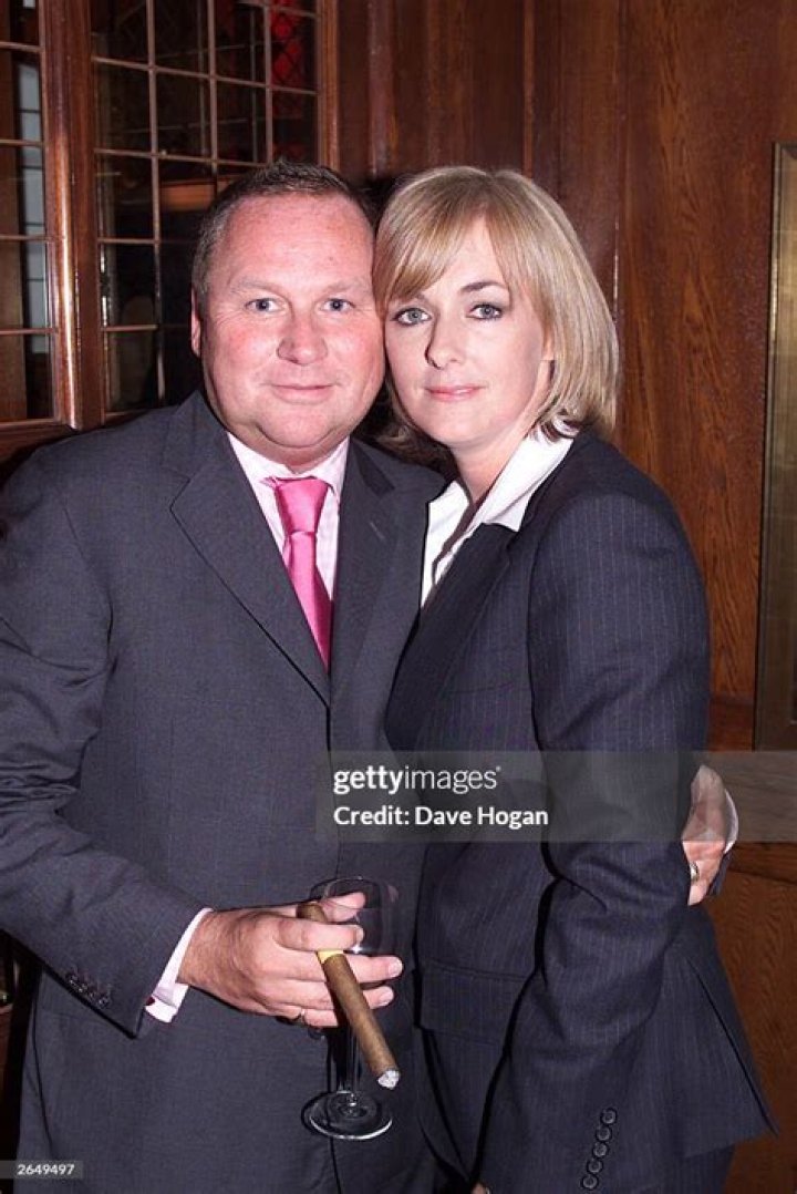 Split alert! Jane Moore publicized her breakup with husband Gary Farrow on air Jane Moore and Gary Farrow decided to go their separate ways after 20 years of marriage