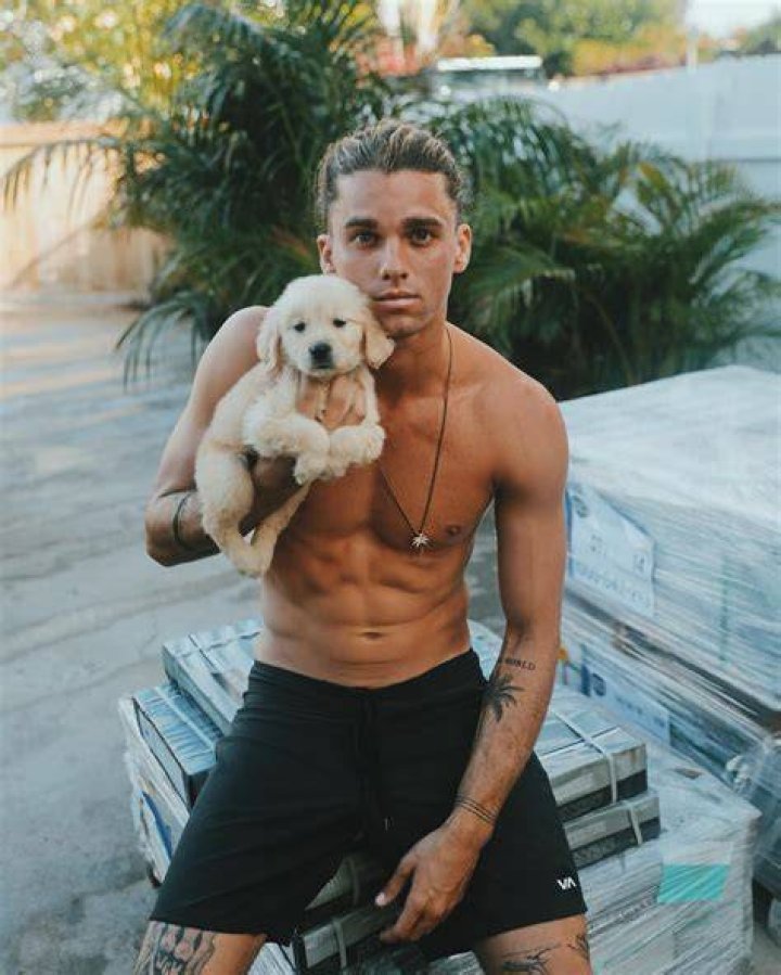 Jay Alvarrez Jay Alvarrez