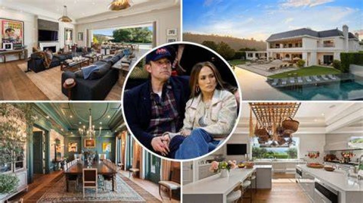 Jennifer Lopez-Miami- house