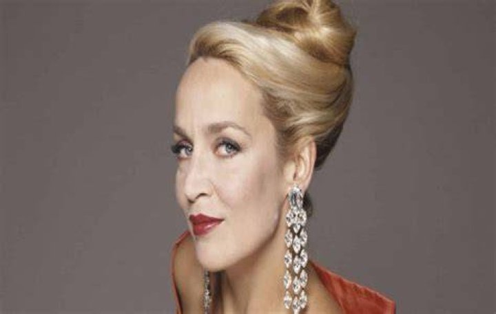 Jerry Hall Bio (Wiki) 