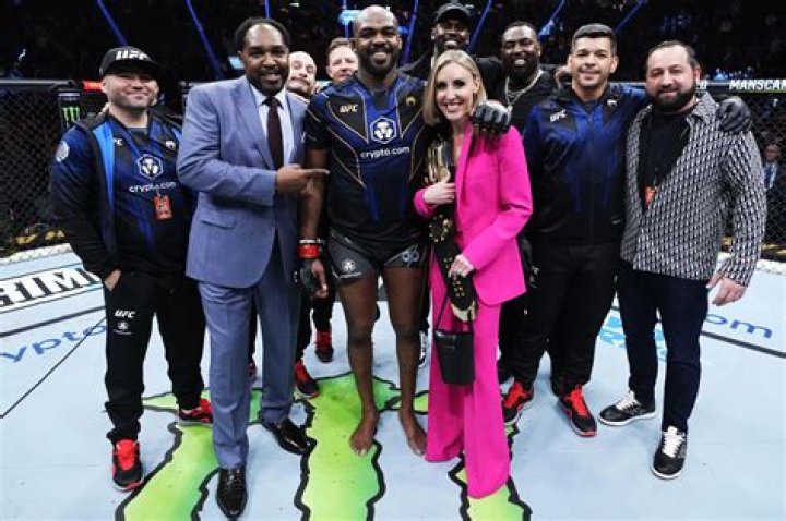Jessie Moses and Jon Jones' have Three Daughters