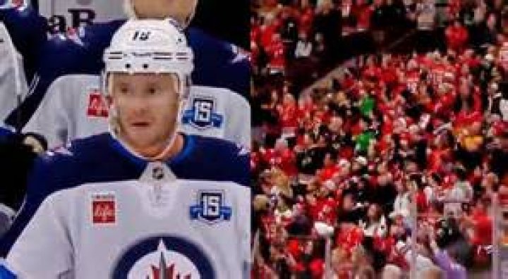 Jonathan Toews photo 3