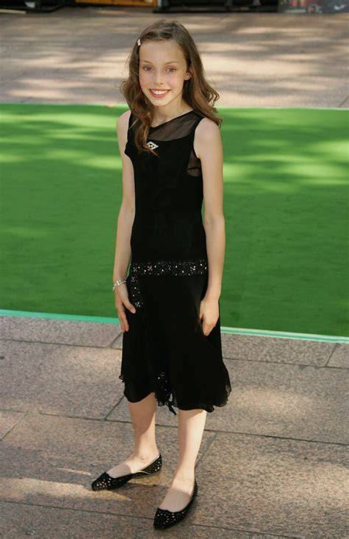 Julia Winter photo 2