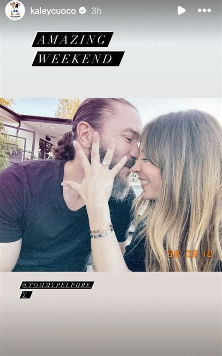 Kaley Cuoco shows off diamond ring on Instagram: is she engaged? (update)