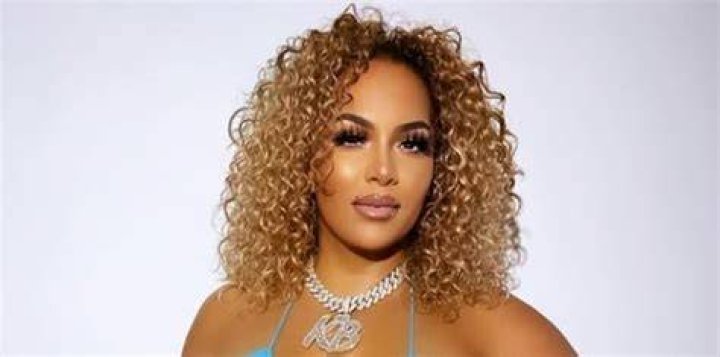 Kimbella Vanderhee Bio (Wiki) 