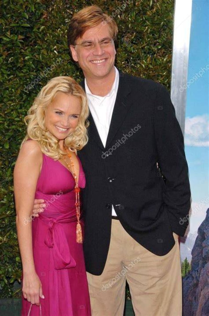Kristin Chenoweth dated Aaron Sorkins.