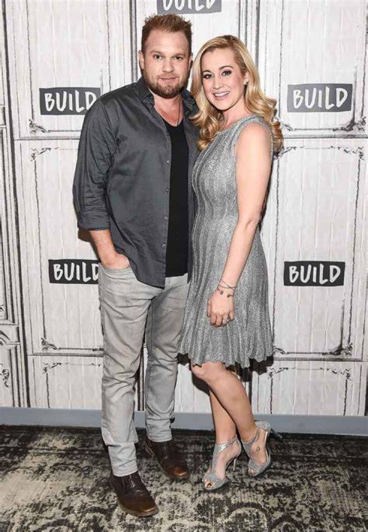 Why did Kyle Jacobs Commit Suicide? Kellie Pickler’s husband died from an apparent self-inflicted gunshot Kyle Jacobs is survived by his wife Kellie Pickler