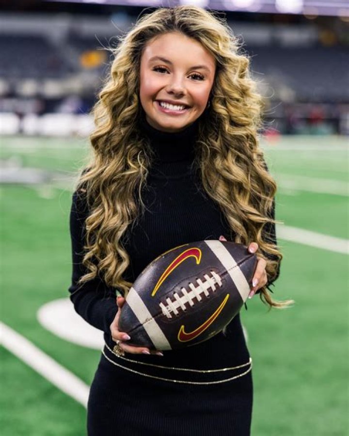 Mallory Mahoney 
