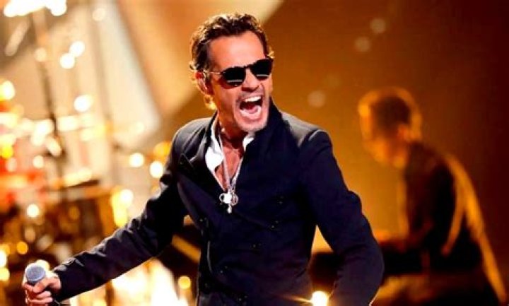 Marc Anthony's pet Gigi