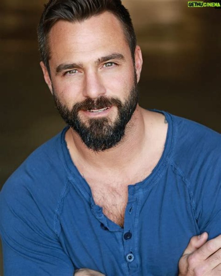 Marco Dapper - Age, Family, Bio