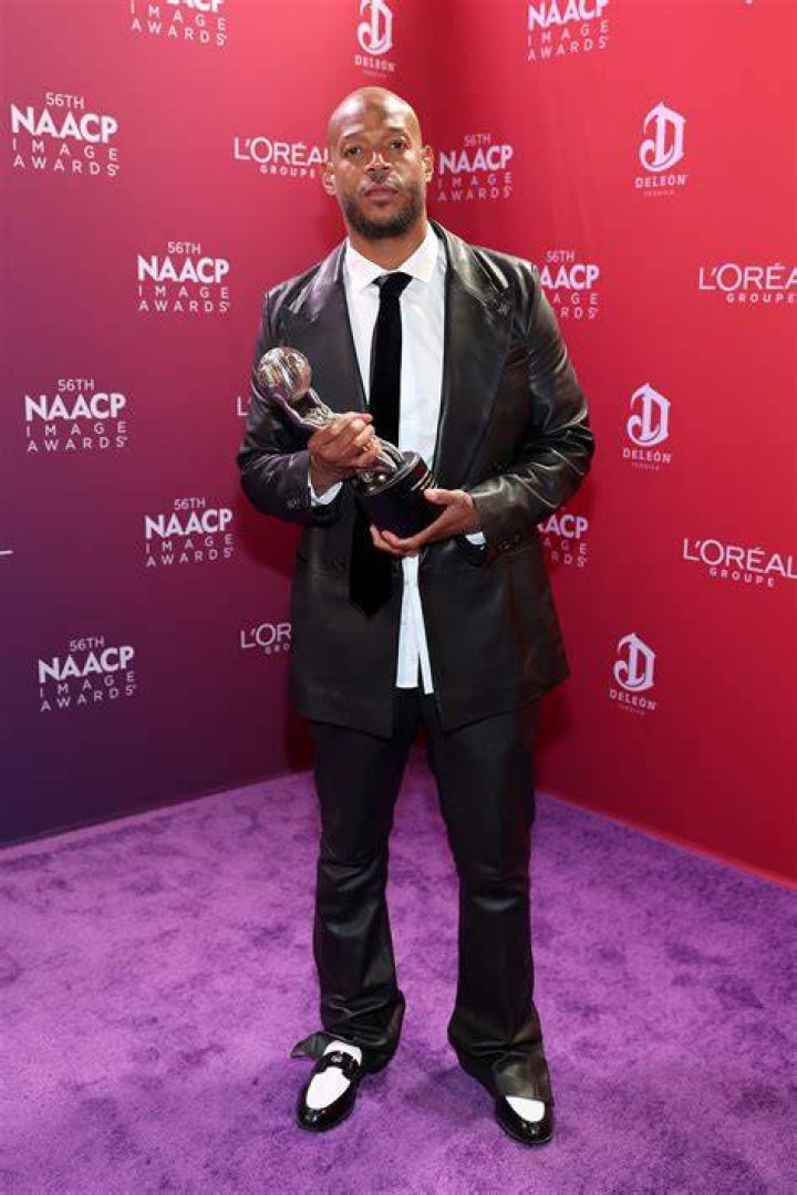 Marlon Wayans with his luxurious classic car Buick Cat.